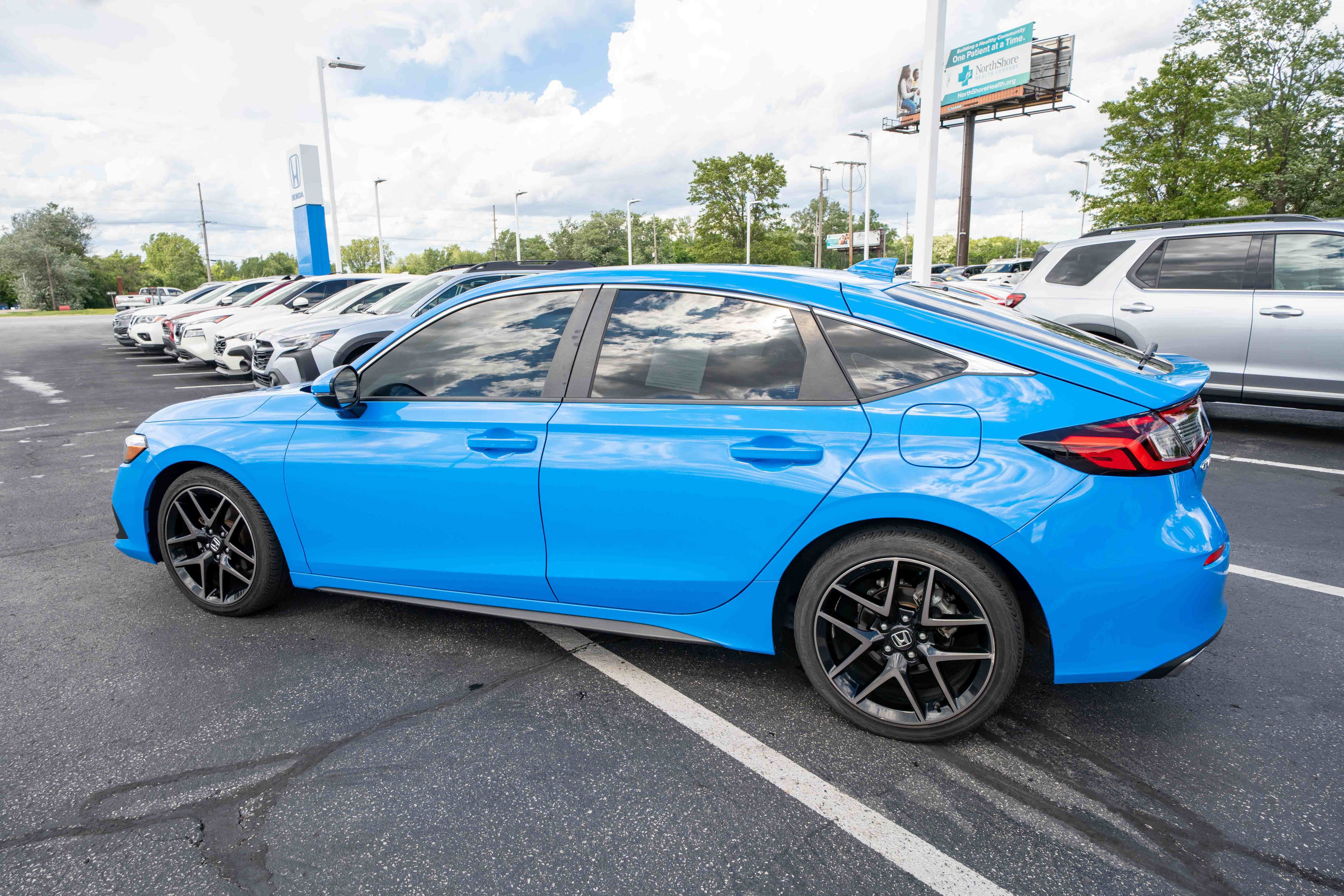 Used 2022 Honda Civic Sport Touring image 4