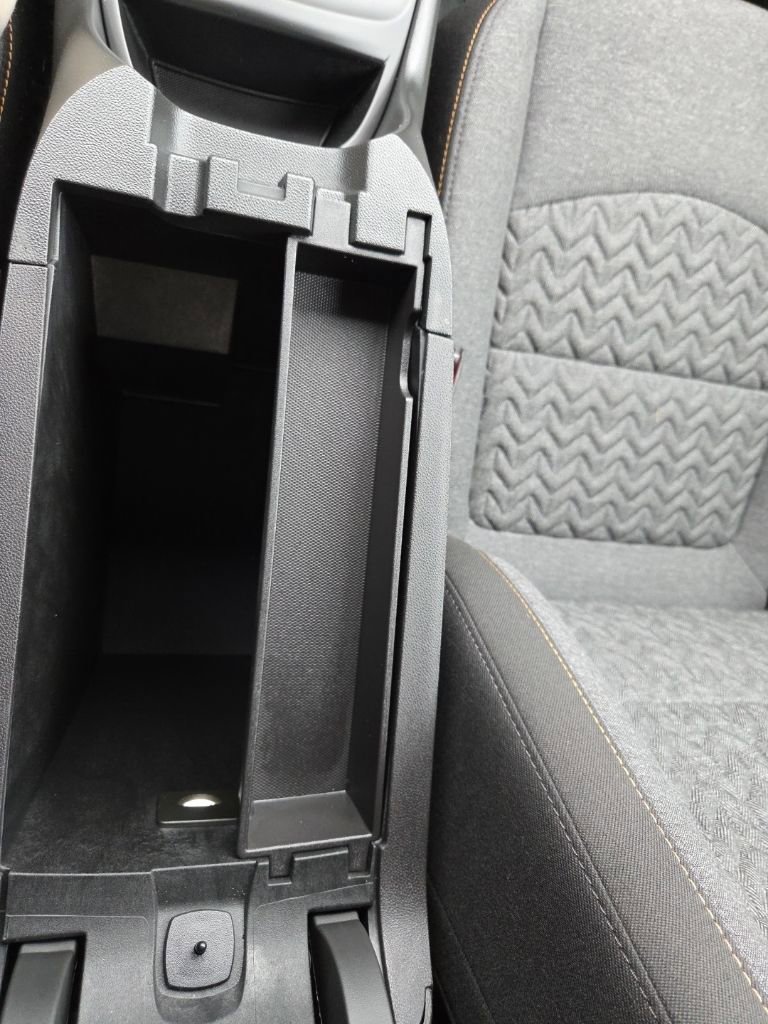 Certified 2024 Chevrolet Equinox LT w/ LPO, Floor Liner Package image 35