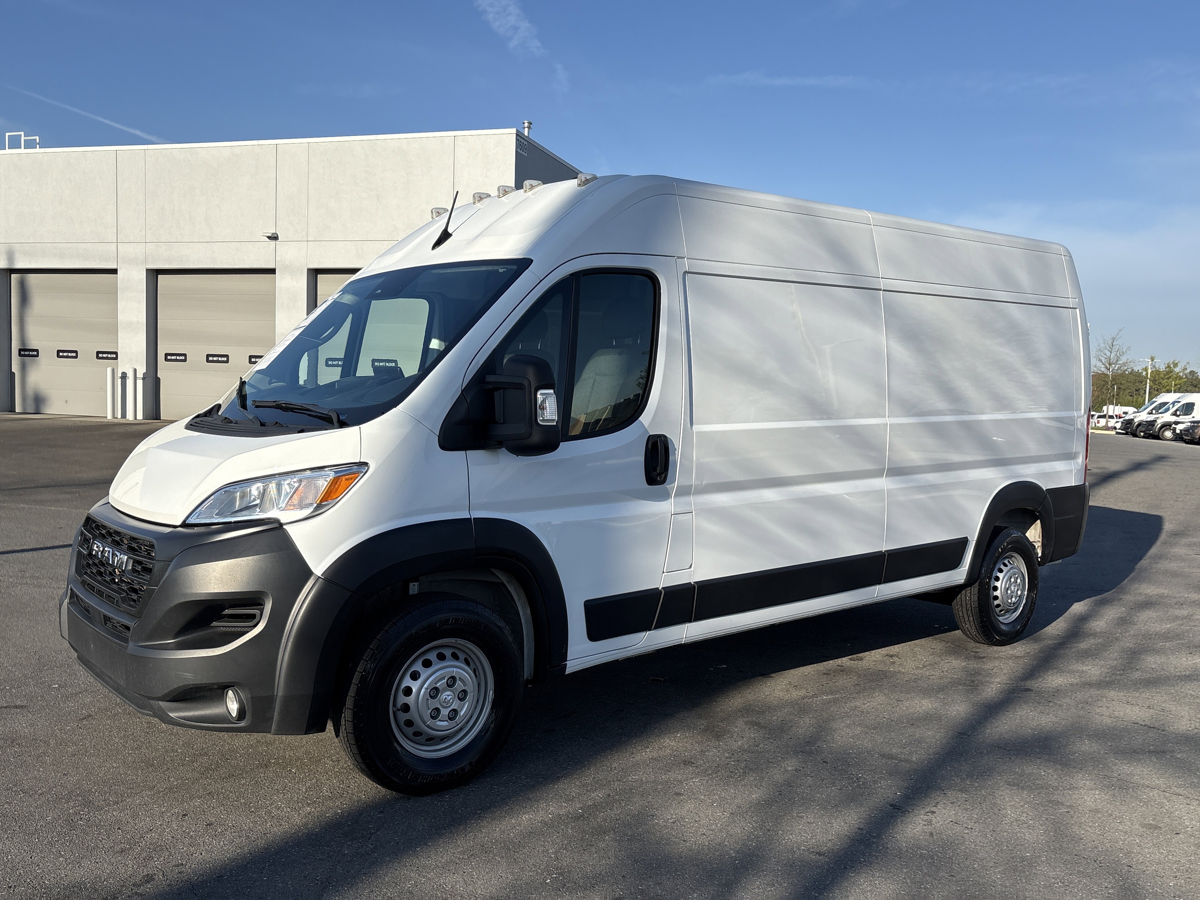 Used 2024 RAM ProMaster 2500 w/ Premium Convenience Group image 5
