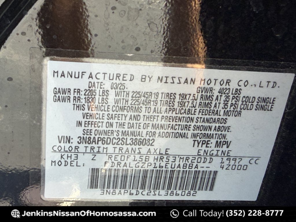 Used 2025 Nissan Kicks SR w/ SR Premium Package FWD image 40