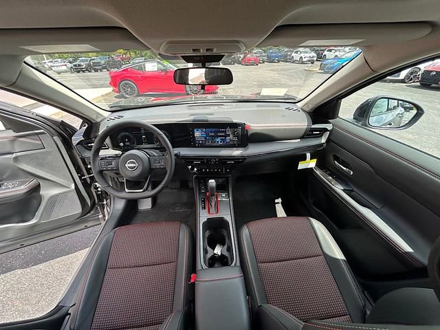 New 2025 Nissan Kicks SR w/ SR Premium Package image 25