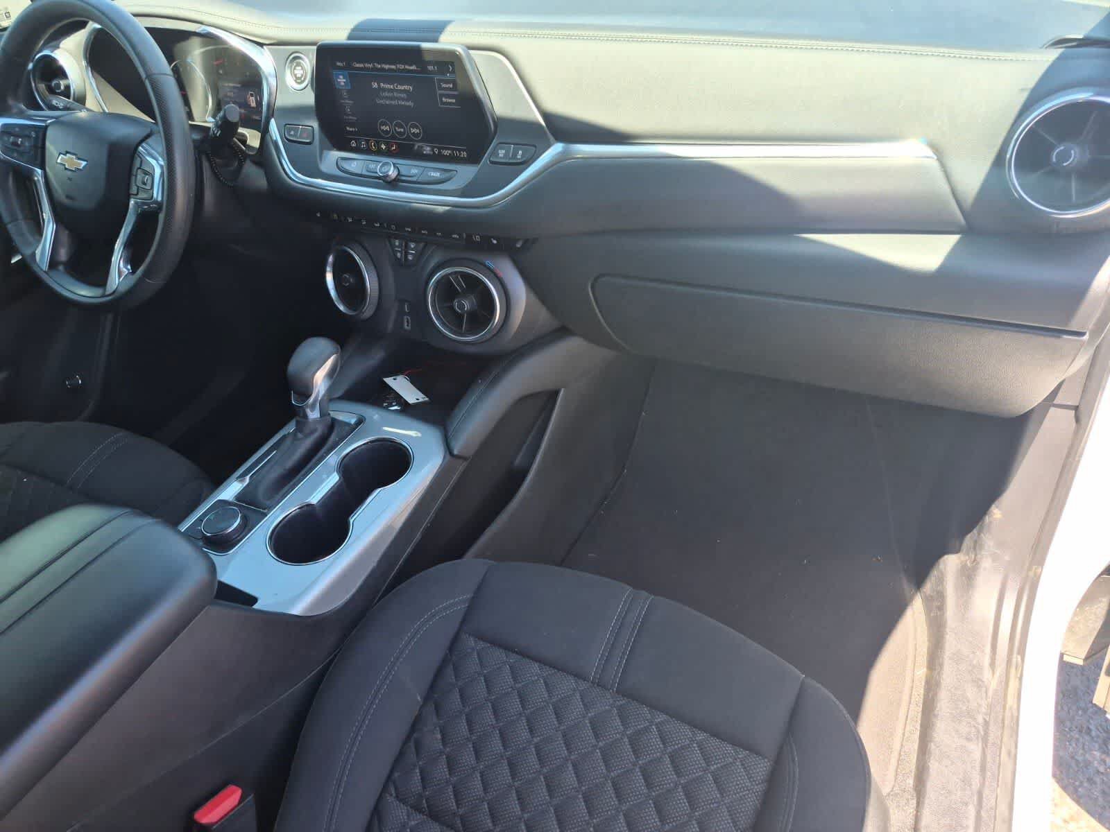Used 2022 Chevrolet Blazer LT w/ Redline Edition FWD image 9