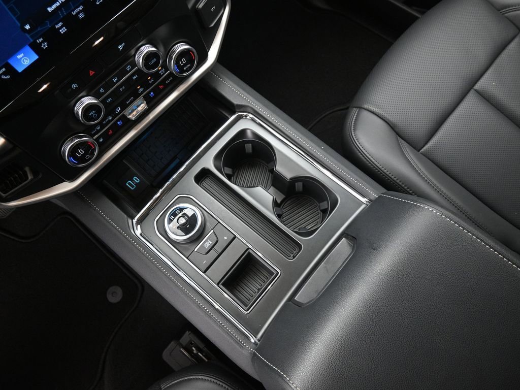 Used 2024 Ford Expedition XLT RWD image 19