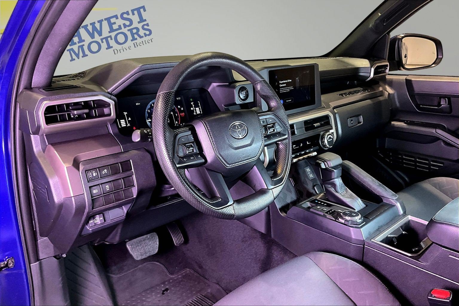 Used 2024 Toyota Tacoma SR5 AWD/4WD image 18