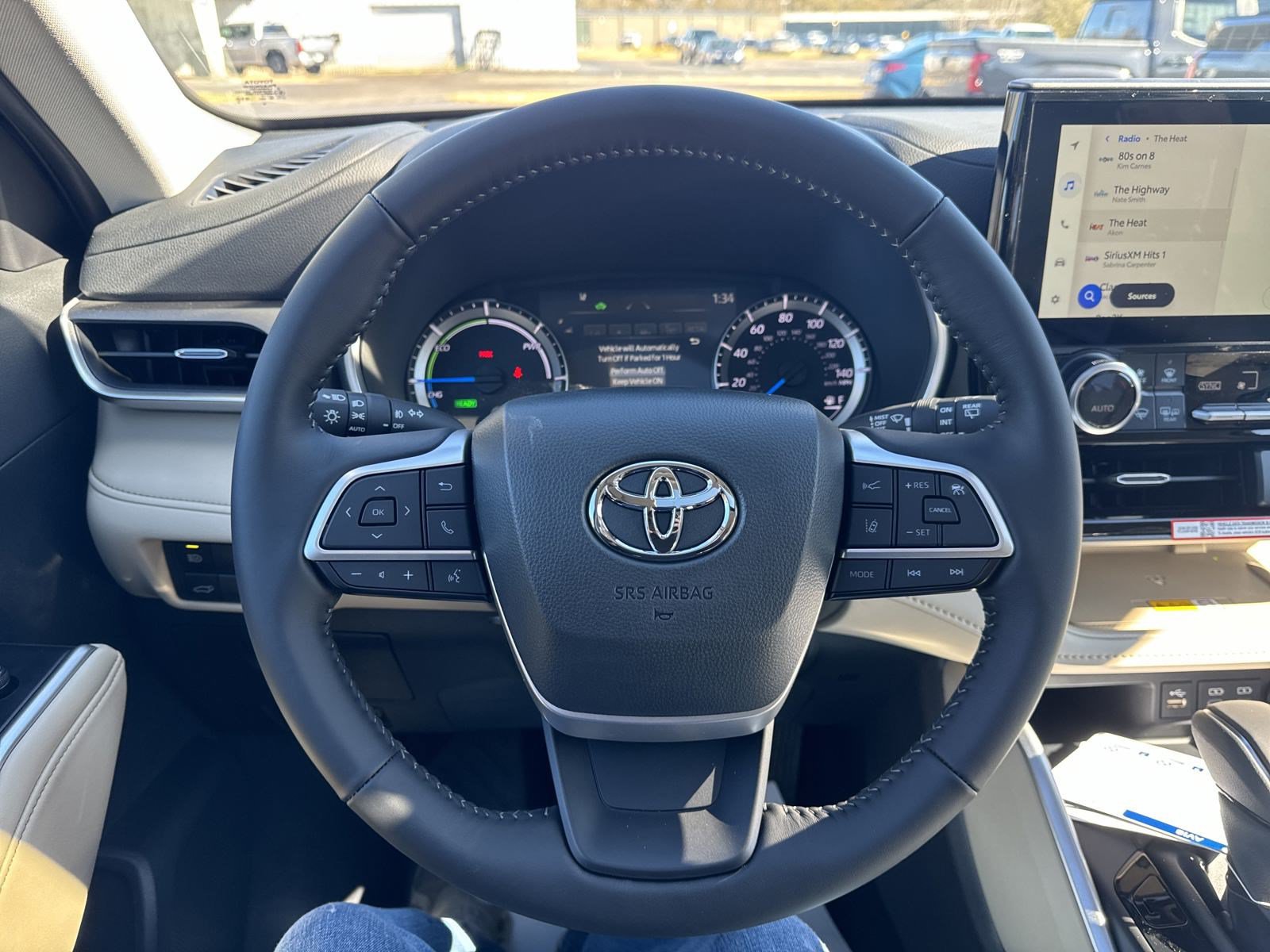 New 2025 Toyota Highlander XLE AWD/4WD image 17