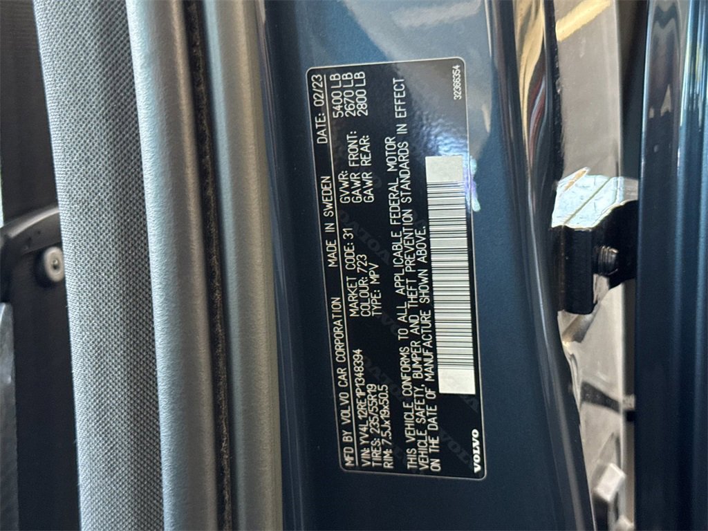 Certified 2023 Volvo XC60 B5 Plus image 28