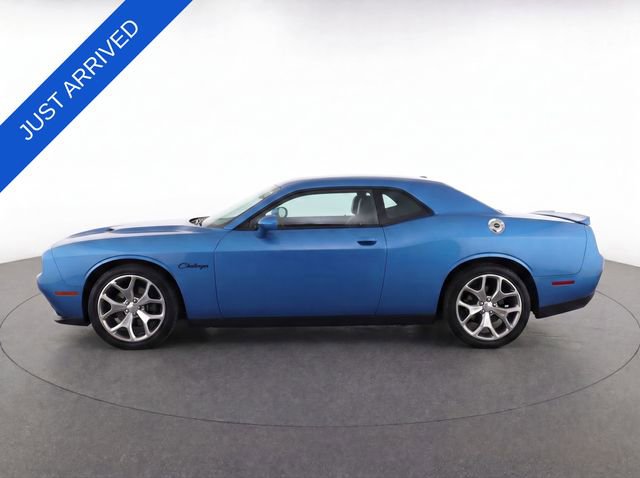 Used 2015 Dodge Challenger SXT Plus w/ Driver Convenience Group RWD image 6