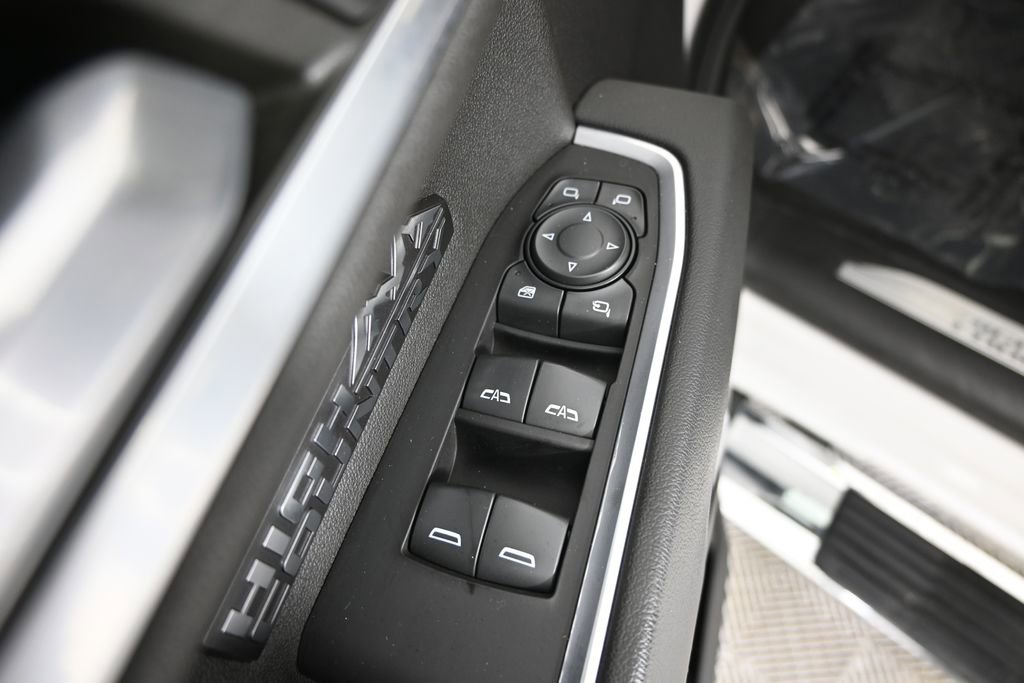 Used 2022 Chevrolet Silverado 1500 High Country w/ High Country Premium Package image 20