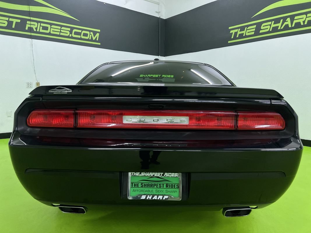 Used 2012 Dodge Challenger R/T RWD image 8