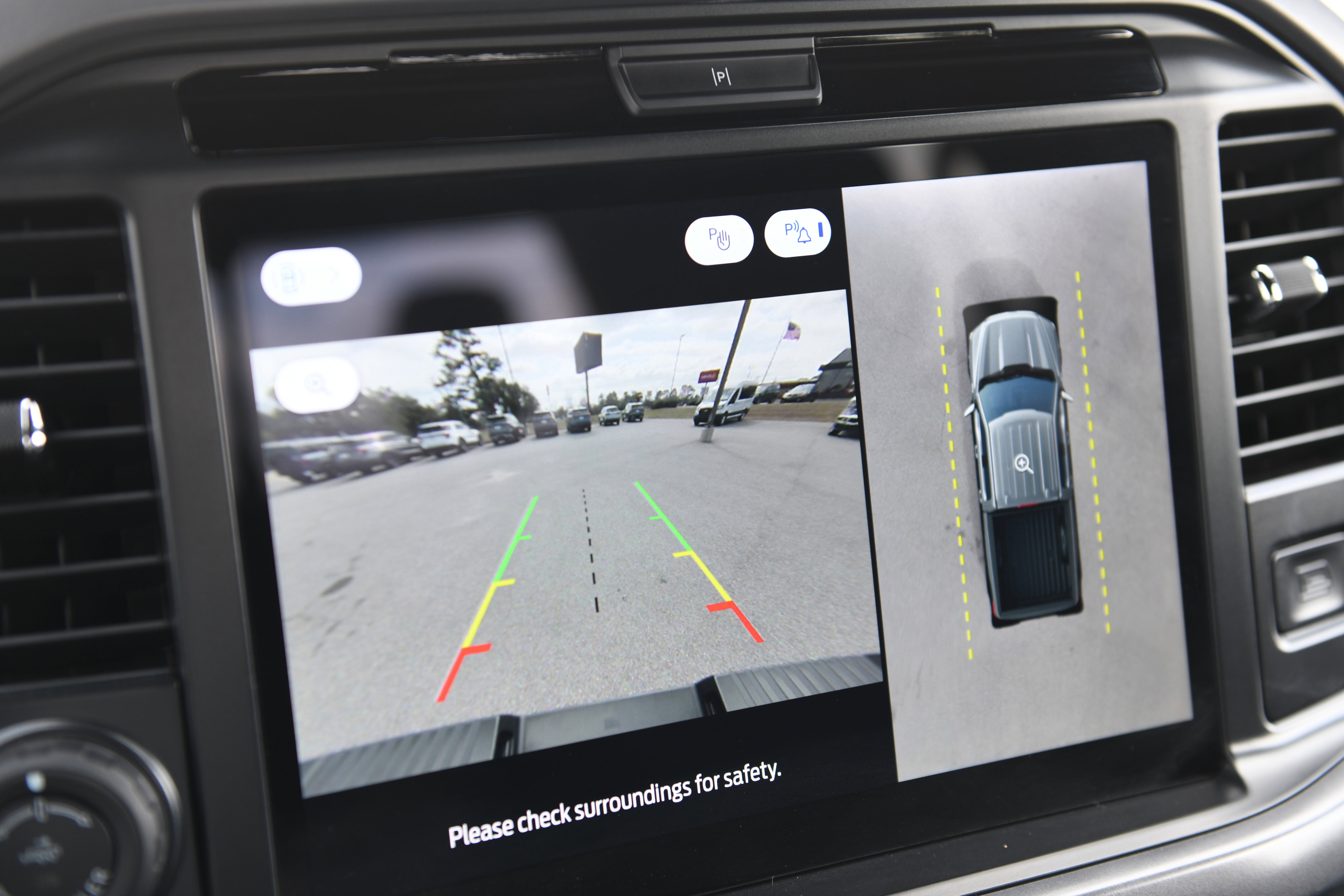 Used 2025 Ford F150 XLT w/ Equipment Group 302A MID image 22