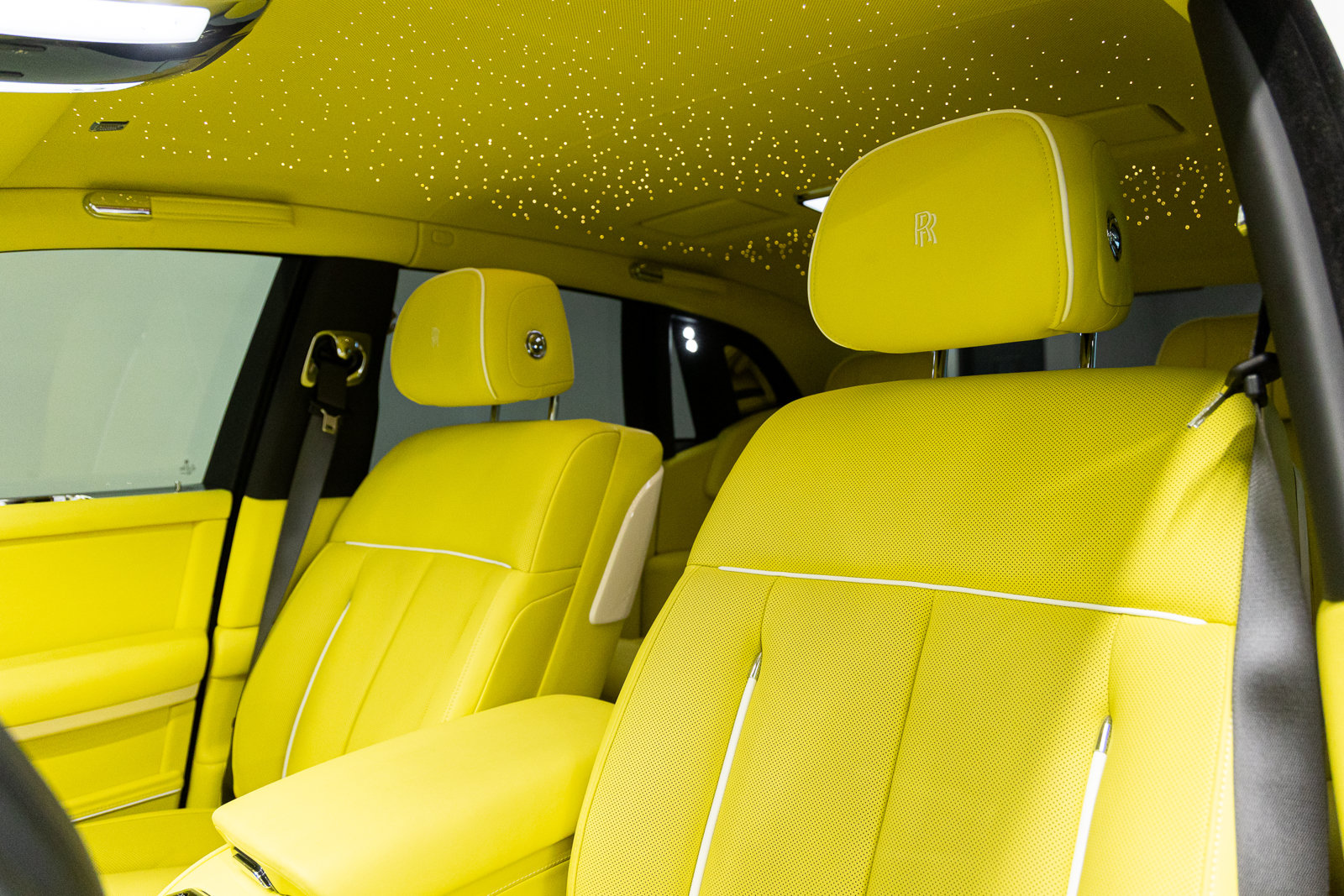 Certified 2024 Rolls-Royce Phantom Sedan w/ The Phantom Package RWD image 31