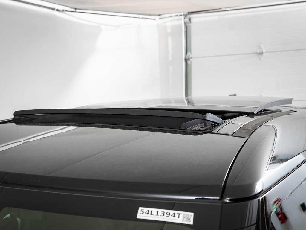 Used 2022 Land Rover Defender 90 V8 image 14