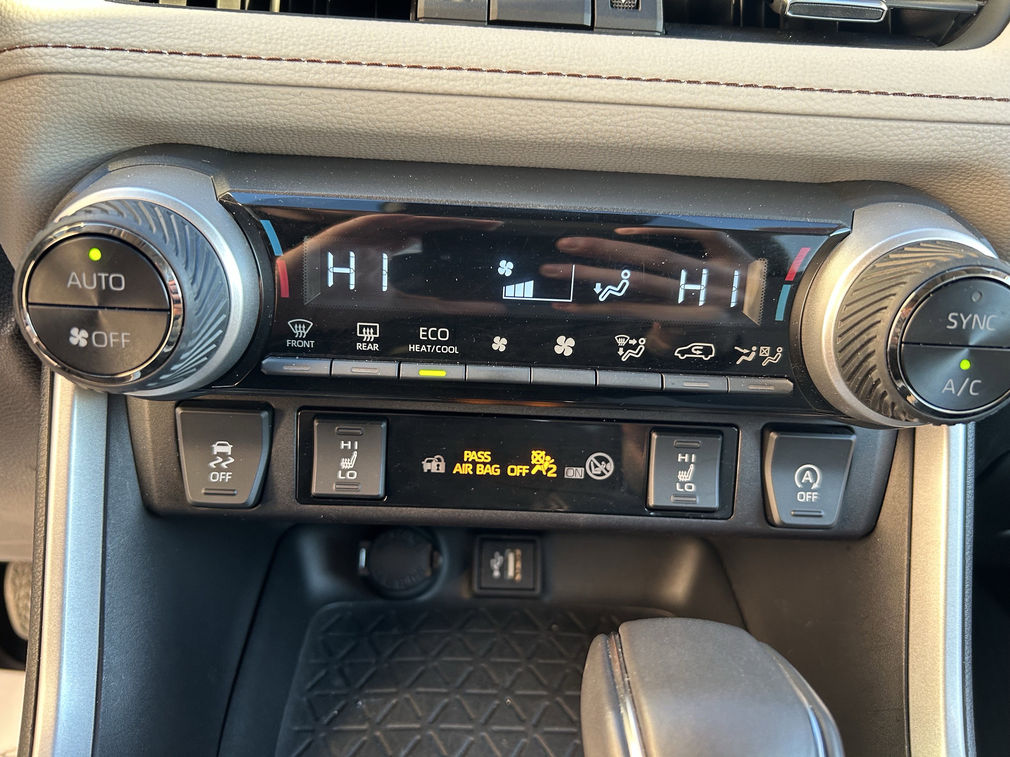 Certified 2023 Toyota RAV4 XLE Premium image 29