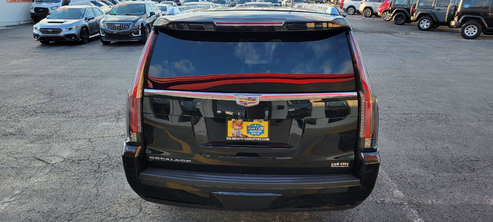 Used 2017 Cadillac Escalade ESV Platinum image 34