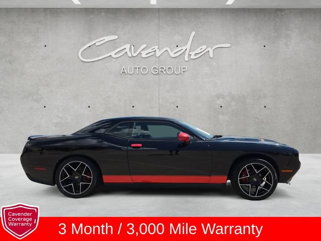 Used 2020 Dodge Challenger SXT RWD image 17