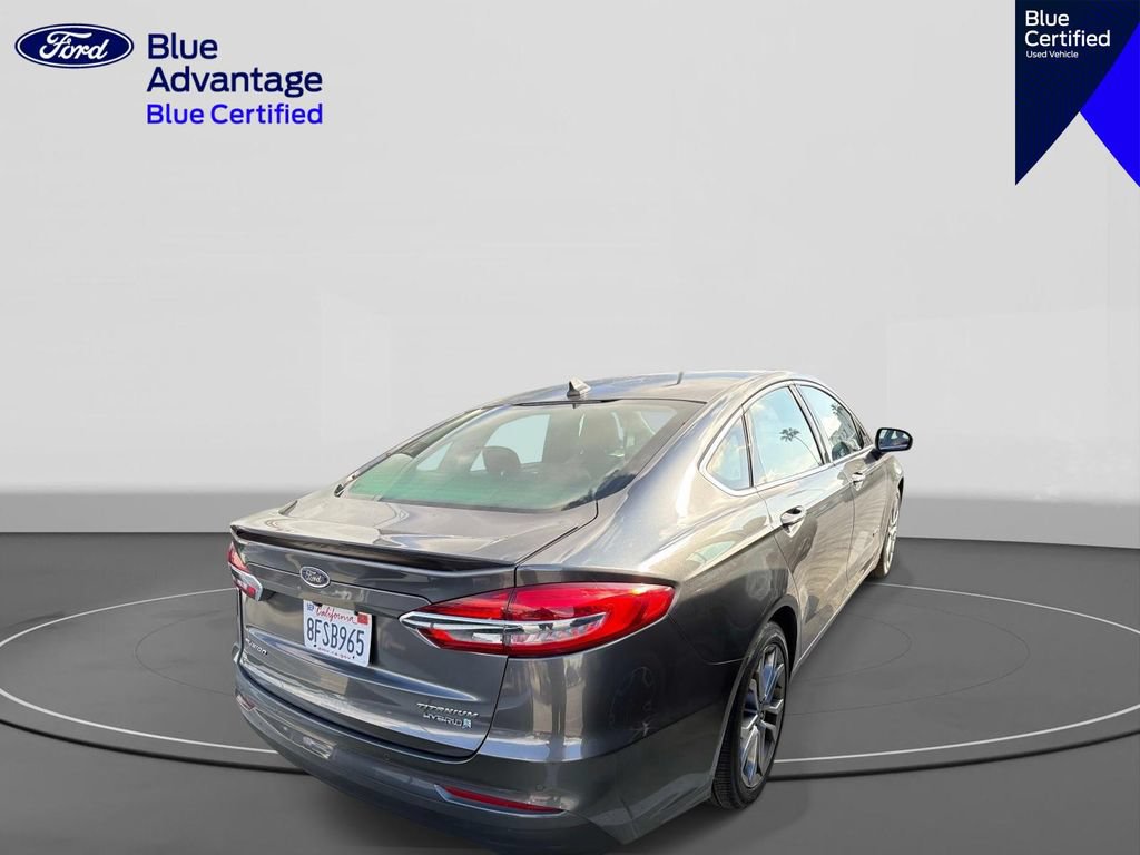 Used 2019 Ford Fusion Titanium FWD image 5