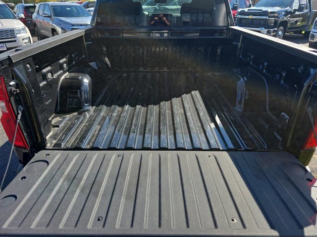 Used 2023 Chevrolet Silverado 1500 RST w/ Z71 Off-Road Package AWD/4WD image 21