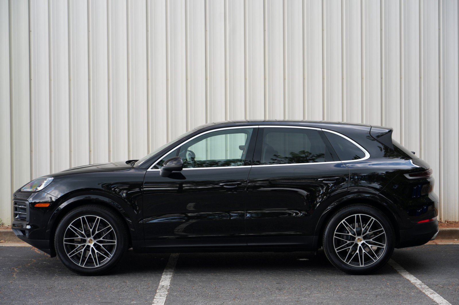 Used 2024 Porsche Cayenne AWD/4WD image 54