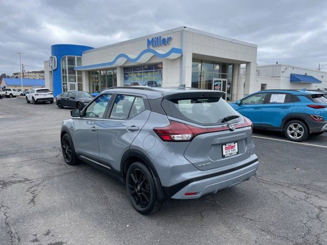 Used 2022 Nissan Kicks SR w/ Premium Package image 5