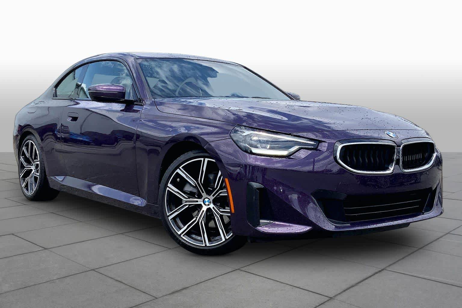 Used 2023 BMW 230i Coupe w/ Convenience Package RWD image 3