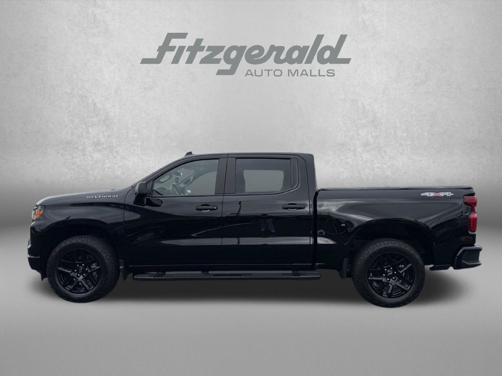 Used 2023 Chevrolet Silverado 1500 Custom AWD/4WD image 5
