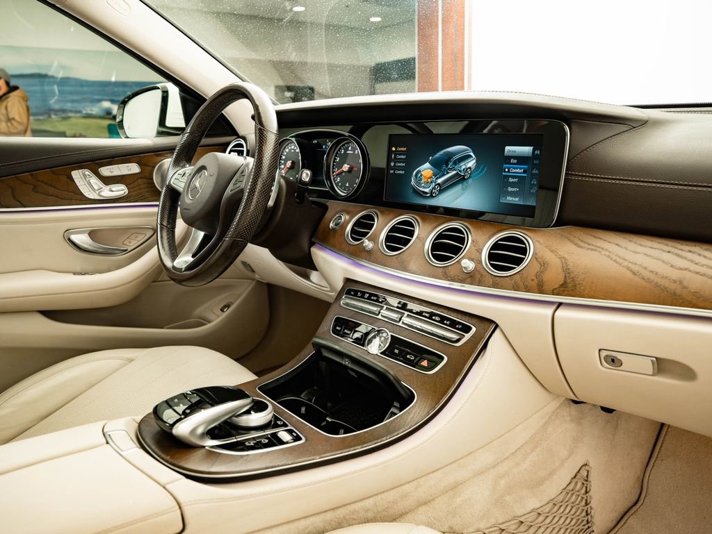 Used 2018 Mercedes-Benz E 400 4MATIC Wagon image 49