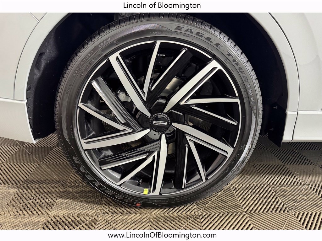 New 2027 Lincoln Aviator Black Label w/ Black Label Special Edition AWD/4WD image 17