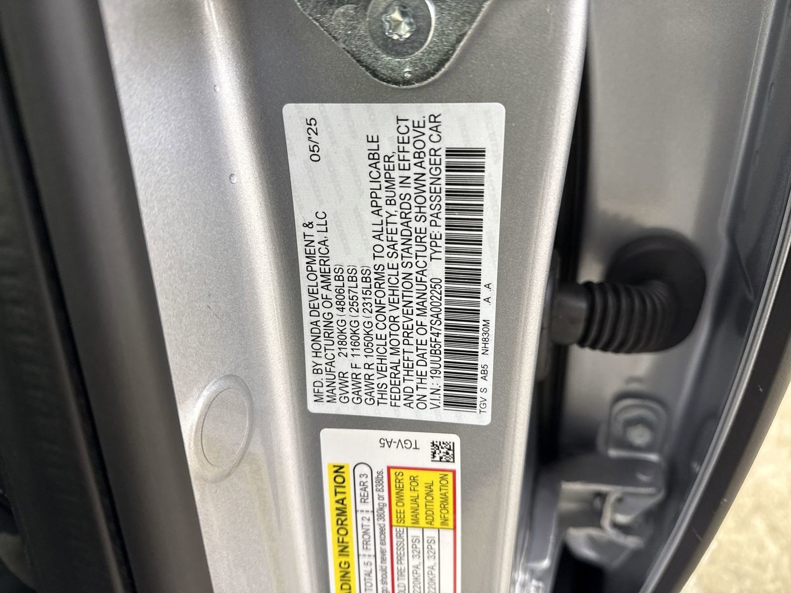 Certified 2025 Acura TLX w/ Technology Package image 38