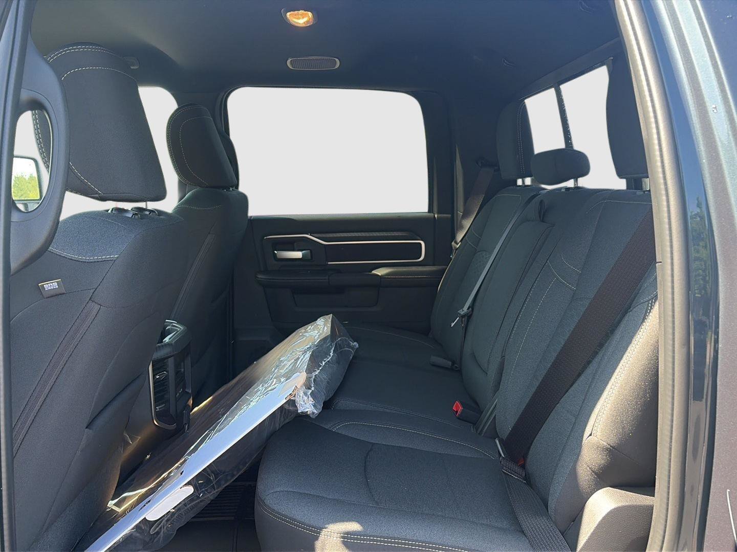 New 2026 RAM 2500 Big Horn AWD/4WD image 36