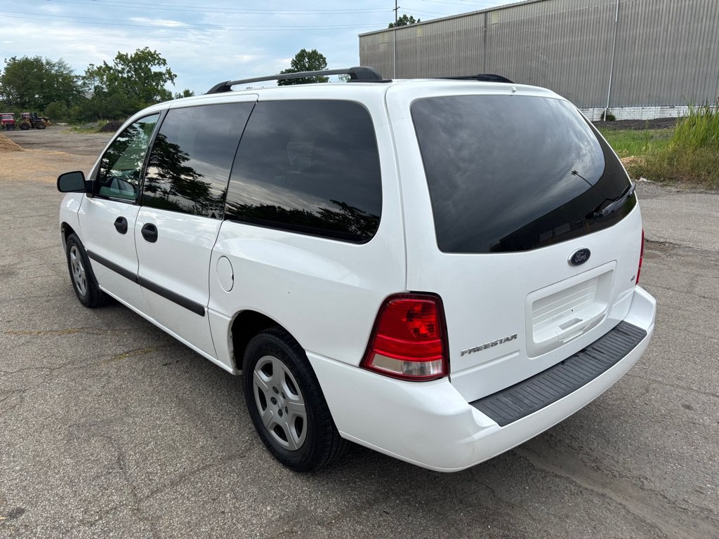 Used 2006 Ford Freestar SE FWD image 5