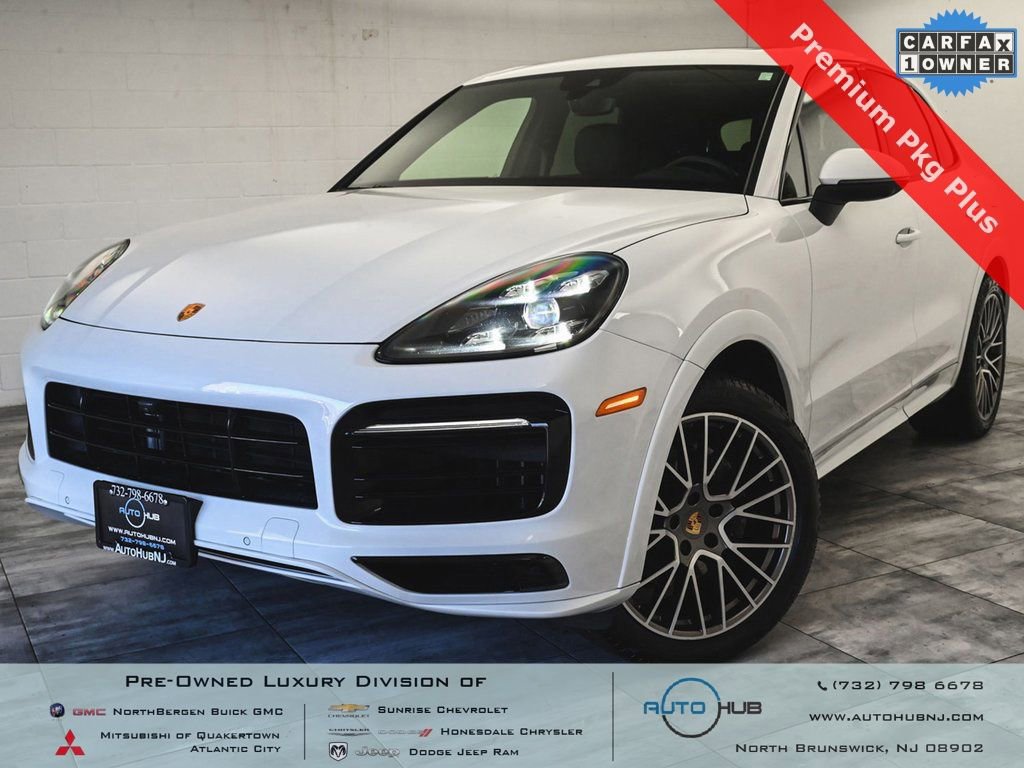 Used 2022 Porsche Cayenne Platinum Edition image 1