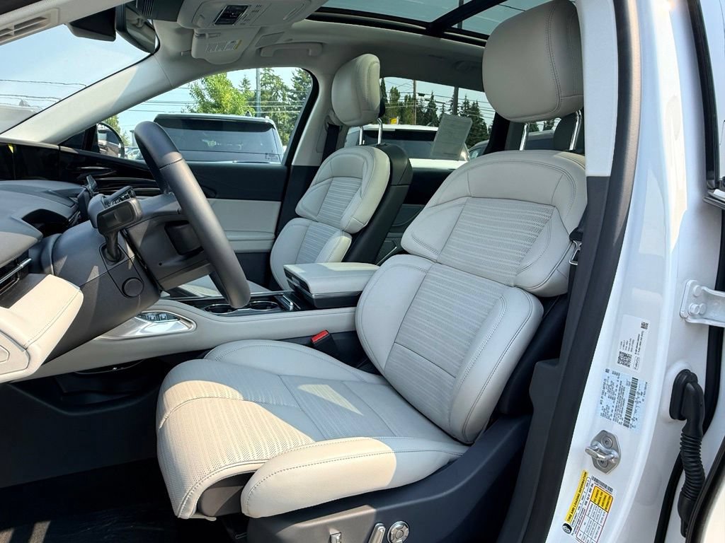 New 2026 Lincoln Nautilus Reserve AWD/4WD image 24