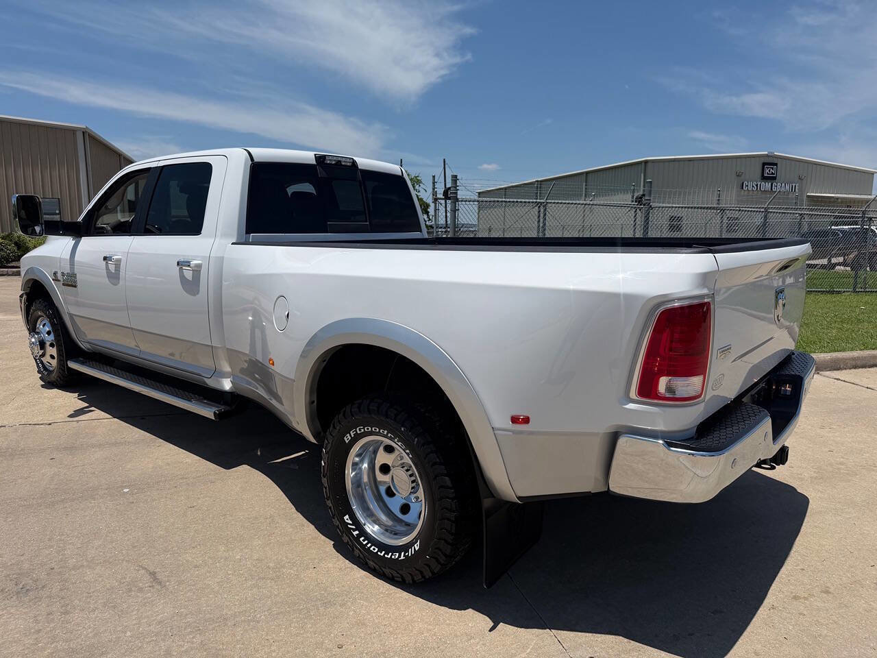 Used 2018 RAM 3500 Laramie RWD image 41