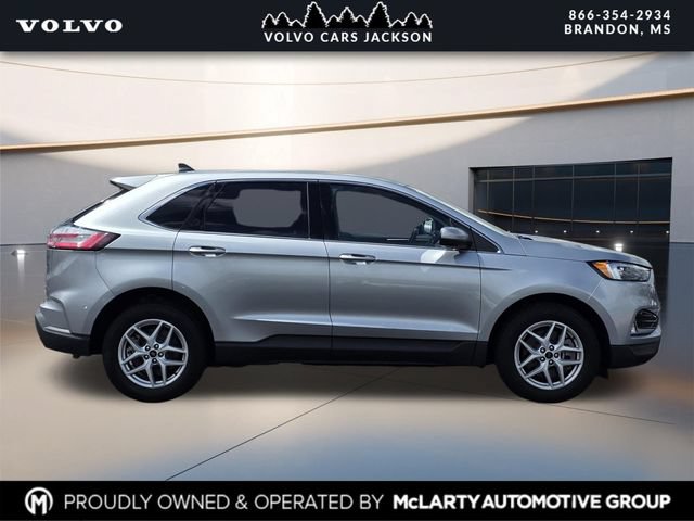 Used 2023 Ford Edge SEL w/ Convenience Package AWD/4WD image 3