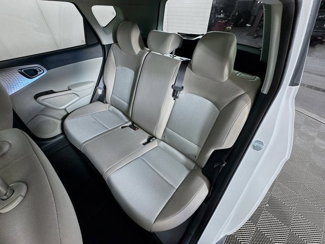 Certified 2023 Kia Soul LX w/ LX Technology Package FWD image 23