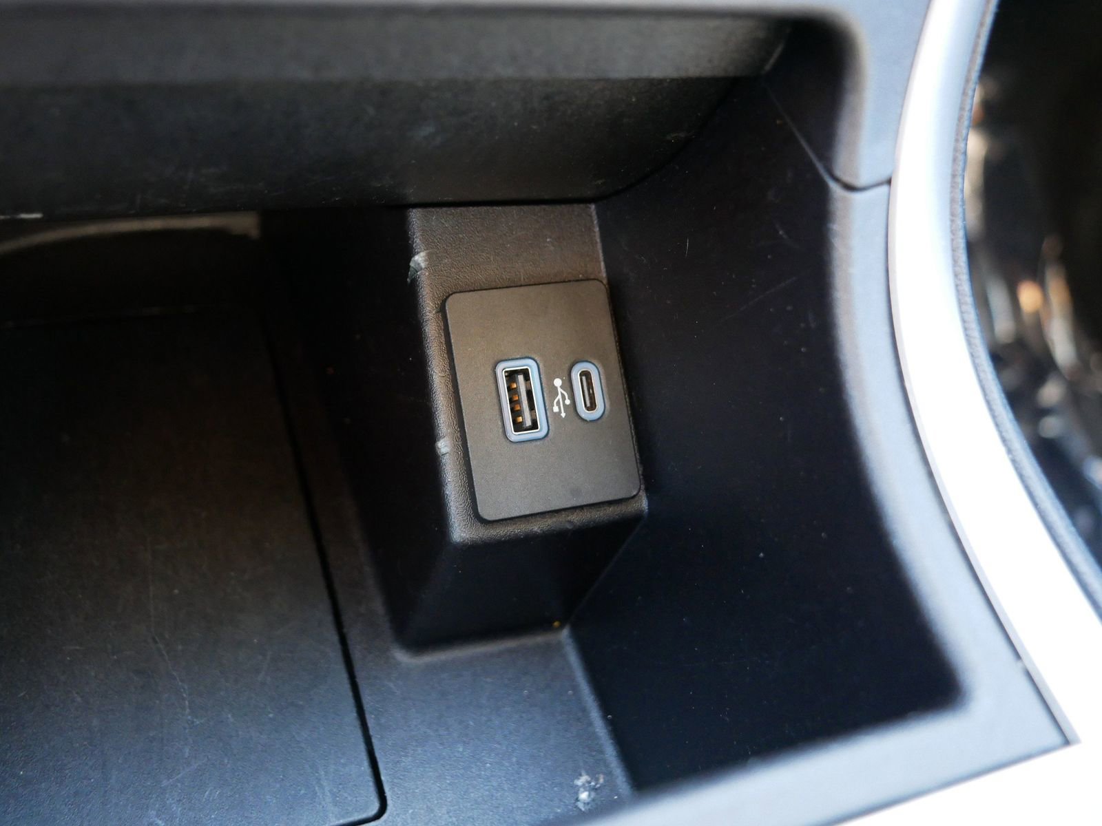 Certified 2023 Ford Edge SEL AWD/4WD image 28