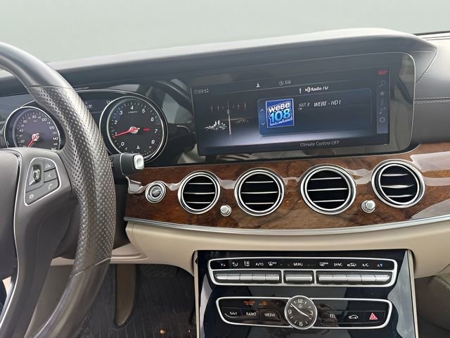 Used 2017 Mercedes-Benz E 300 4MATIC image 15
