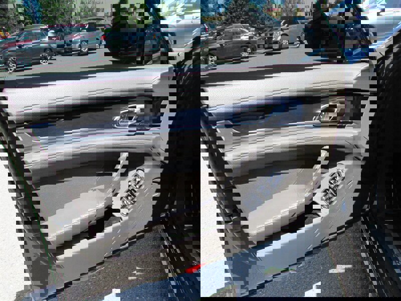 Used 2016 Porsche Panamera Edition w/ Premium Package Plus RWD image 5