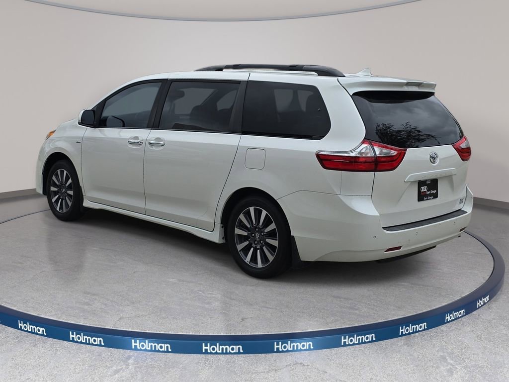 Used 2019 Toyota Sienna XLE w/ XLE Navigation Package AWD/4WD image 8