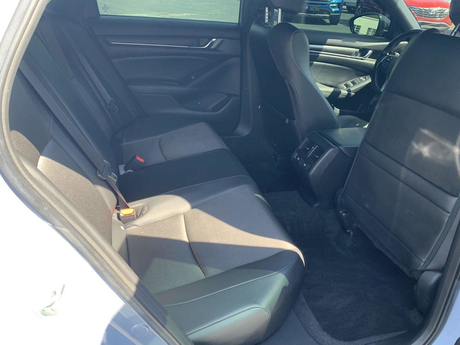 Used 2022 Honda Accord Sport image 12