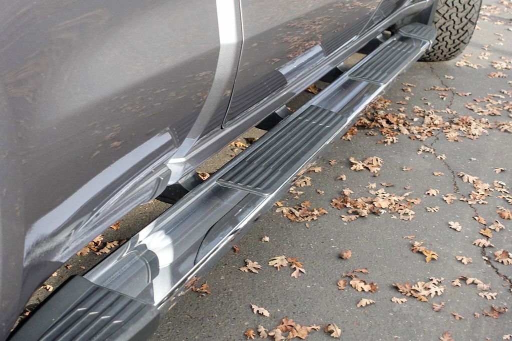 Used 2021 GMC Sierra 1500 SLT w/ SLT Premium Package image 7