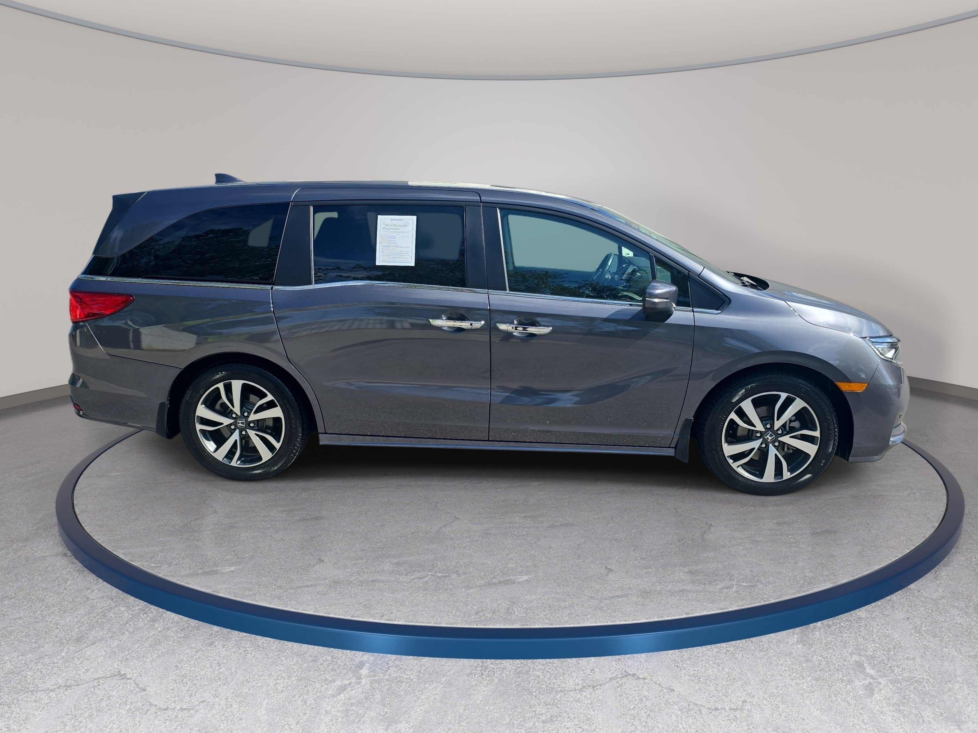 Used 2023 Honda Odyssey Touring image 4