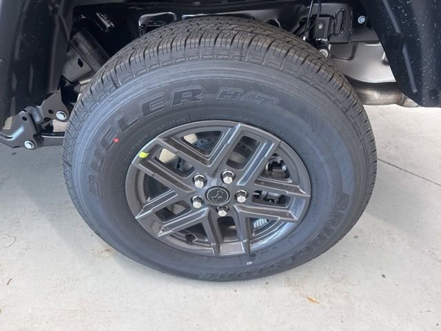 New 2026 Jeep Gladiator Sport image 5