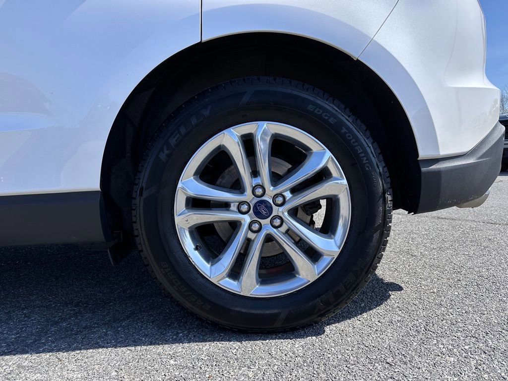 Used 2018 Ford Edge SEL w/ Equipment Group 201A image 44