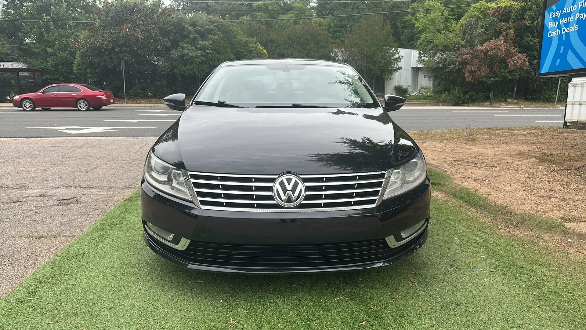 Used 2013 Volkswagen CC Lux FWD image 2