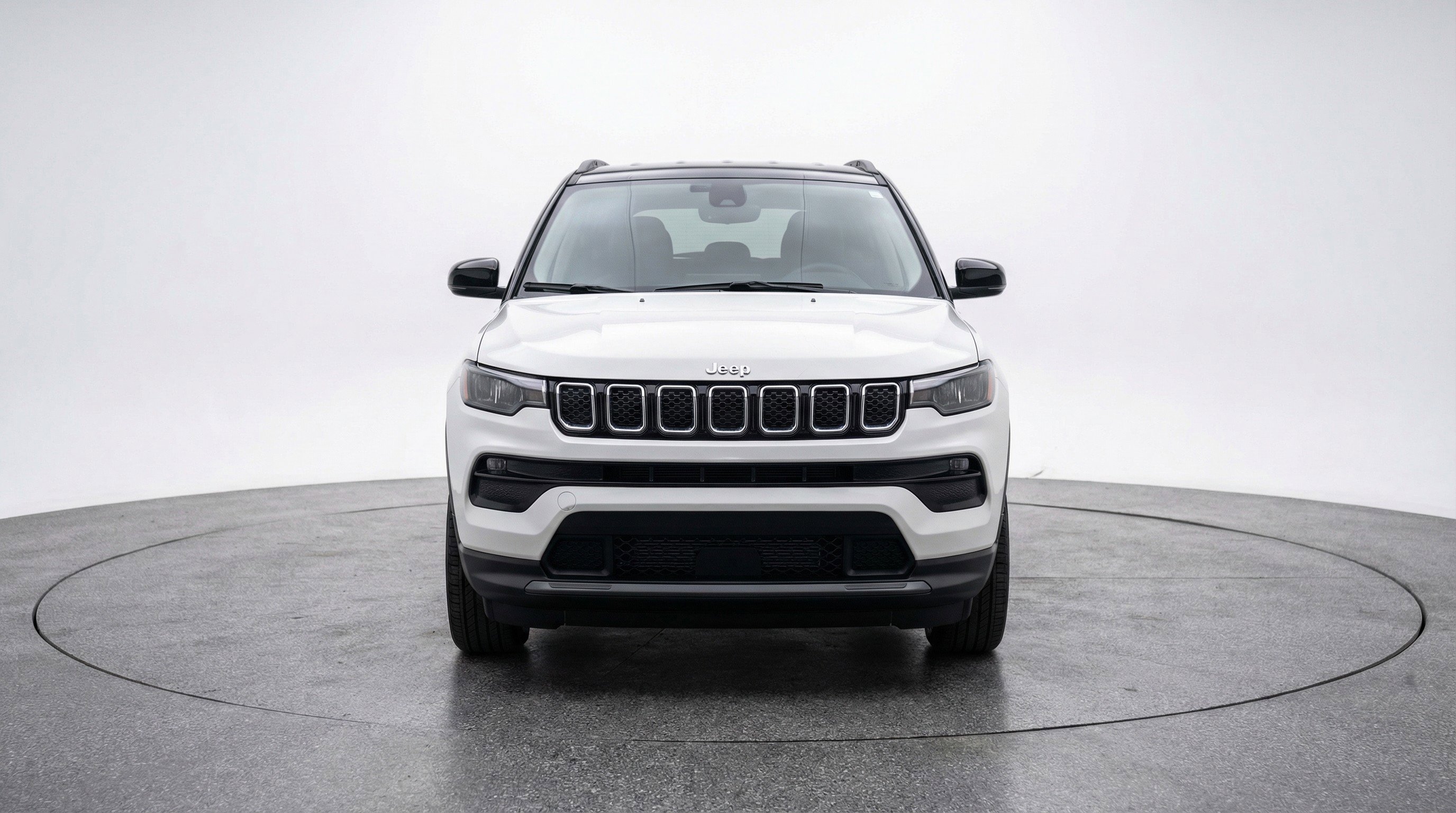 Used 2025 Jeep Compass Latitude image 2
