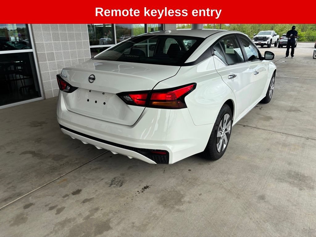 Used 2019 Nissan Altima 2.5 S FWD image 3