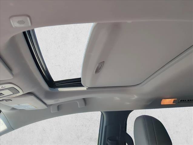 Certified 2025 Toyota Sienna XLE FWD image 21