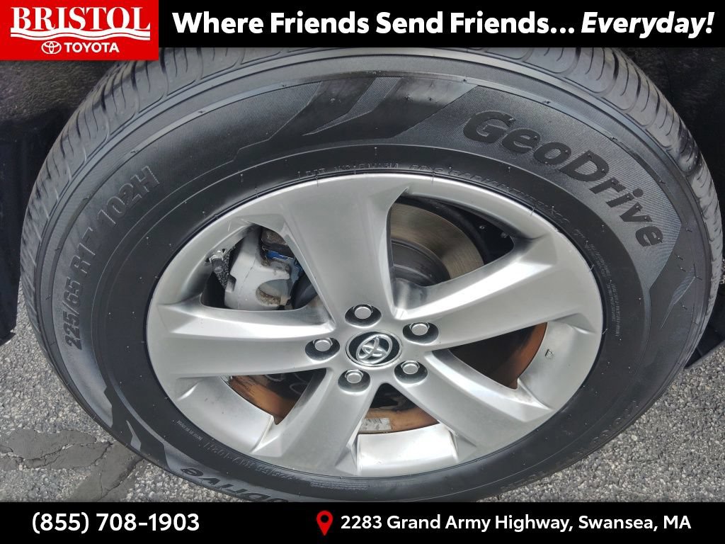 Used 2015 Toyota RAV4 XLE AWD/4WD image 11