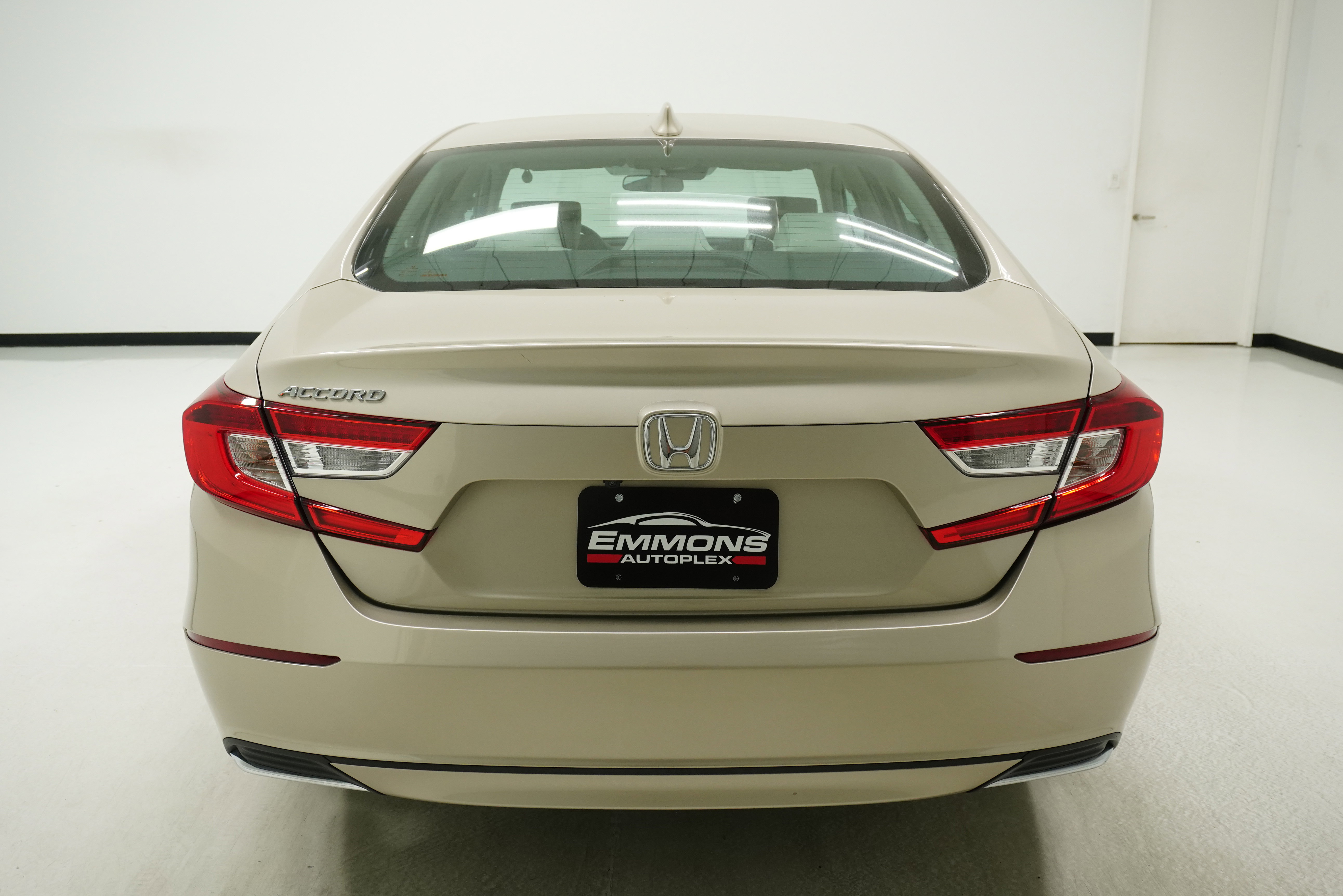 Used 2019 Honda Accord LX image 5